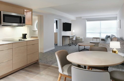 Niagara Falls Hotel | TownePlace Suites by Marriott Niagara Falls Canada