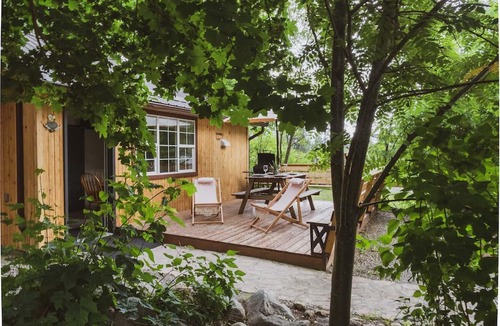 Christina Lake House | Christina Lake Family/Couples Getaway, Sleeps 5 Private Veranda - Close to Beach