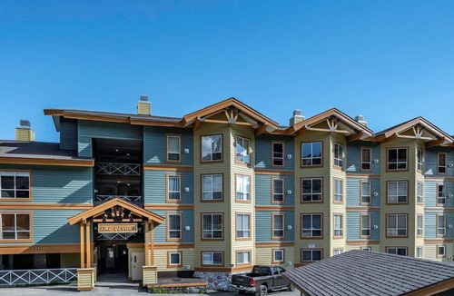 Big White Ski Resort Condo | Ski-in/Ski-out; Large, Luxury One Bed Condo