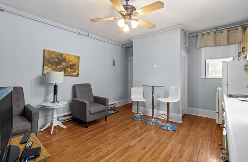 Waterford Valley Apartment | The Fogo Cozy 1BR Parking + Wi-Fi