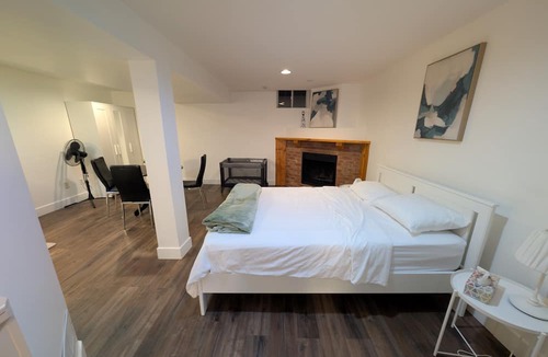 Richmond Hill Apartment | Cozy & Private Suite w/Private Entrance & Parking