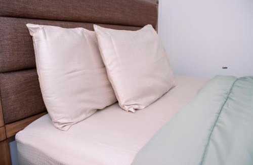 Terra Nova Apartment | Modern Private 2-Bedroom Styld, Spacious & Comfy-Modern New 2-Bedroom Stylish, Spacious, Comfy & Nicely Furnished - Full Privacy