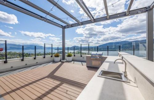 Downtown Kelowna House | Brand New Luxury Downtown Near the Beach #13