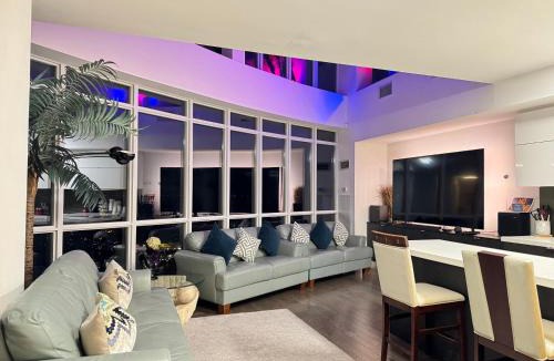 CityPlace Apartment | Two Storey Penthouse with 2 Parkings and Lake & City Views