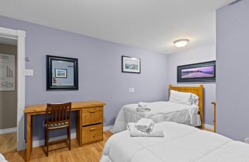 Conception Bay South Apartment | Spacious 5BR 45BA Coastal Home w Patio Fire Pit