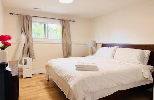 Central Okanagan Bed & Breakfast | Peaceful 2-bedroom, 1-bath daylight suite with private entrance