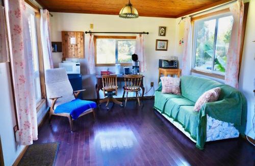 Harrison Mills Bed & Breakfast | Harrison Hammond House Farmstay