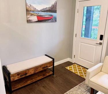 Langford Villa | Lovely 2 bedroom suite in Langford