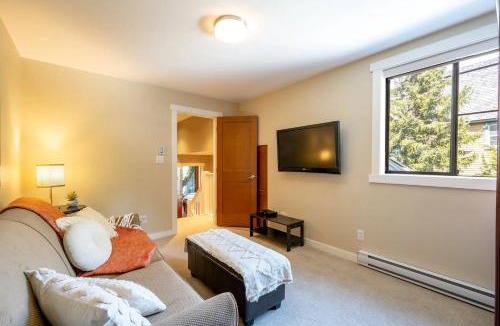 Upper Village Apartment | Crystal Ridge by Whistler Retreats