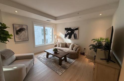 North End Apartment | Bright warm & spacious 1 BR in North End Halifax