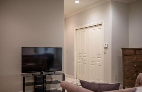 Steveston Apartment | Prime Richmond Stay 10 min to YVR & Steveston