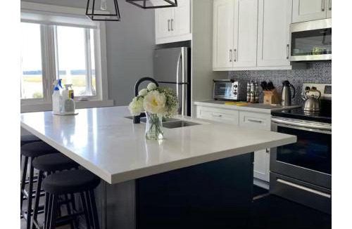 Kawartha Lakes Ski Chalet | Sunrise net cottage