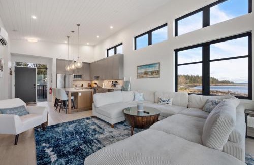 Black Creek Apartment | Beachfront Villa #14 at The Beach House