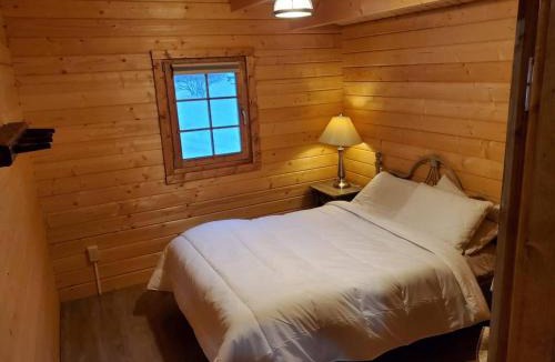 Seguin House | 2 bedroom Retreat Cottage on Muskoka Shores