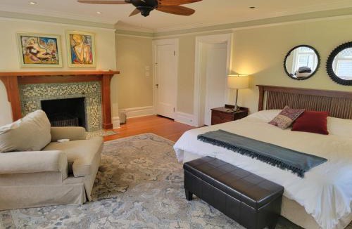 Shaughnessy House | Shaughnessy Heritage Manor on Vancouver's Westside free housekeeping optional