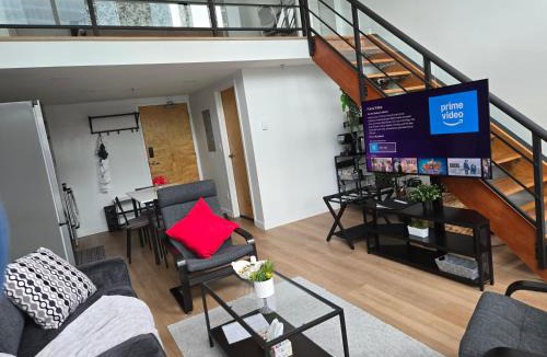 Downtown Vancouver Apartment | New York Style Loft in Downtown Vancouver