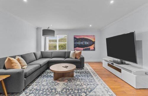 Quidi Vidi House | Vista at Quidi Vidi Refined & Spacious Retreat