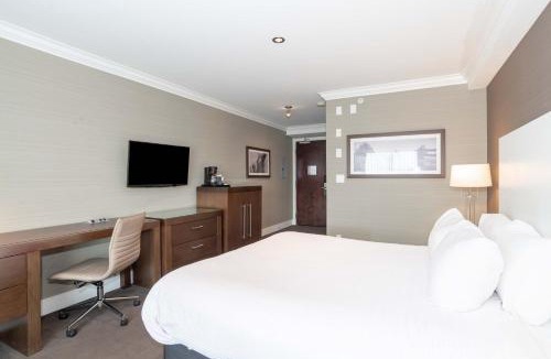 Townline Hill Hotel | Sandman Hotel Abbotsford Airport