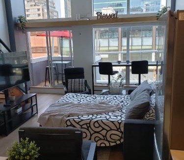 Downtown Vancouver Apartment | New York Style Loft in Downtown Vancouver