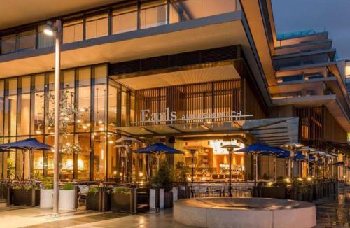Ambleside Villa | Great West Vancouver house with hot tub, across from beach & 10 mn to Downtown Vancouver