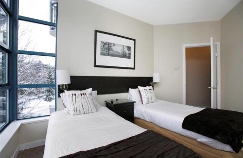 Village North Apartment | Alpenglow Lodge by Bill