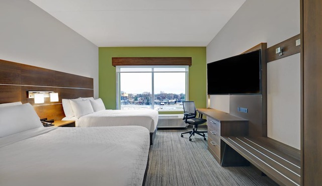 Holiday Inn Express & Suites Collingwood by IHG