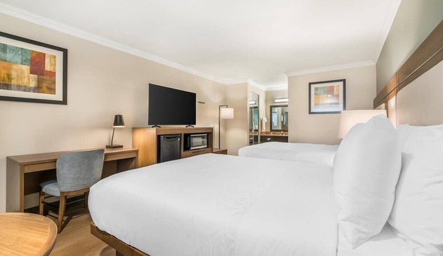 Best Western Plus Burnaby Hotel
