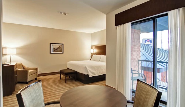 Best Western London Airport Inn & Suites