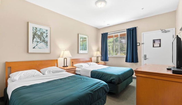 Squamish Adventure Inn