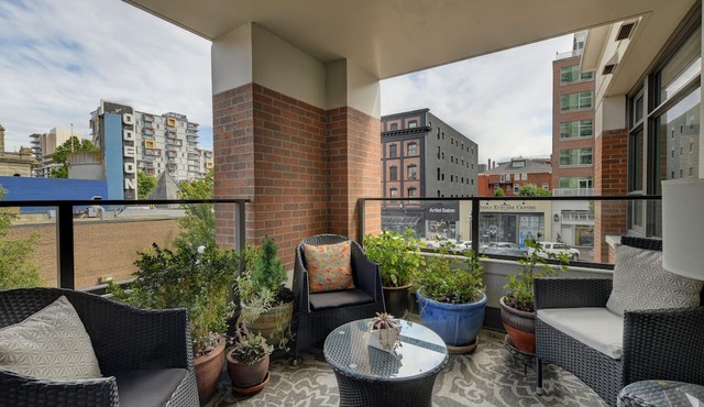 Urban Oasis in Historic Victoria