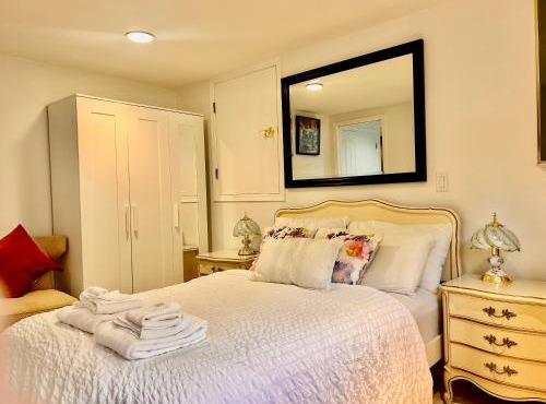 Private 2BR family Suite Near YVR airport & Transit & Golf course