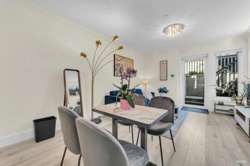 Beautiful Cozy and Private Two Bedroom& One Bathroom