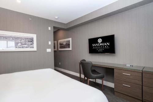 Sandman Signature St. John's Hotel