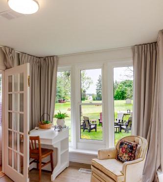Westlake Cottages - Highway House