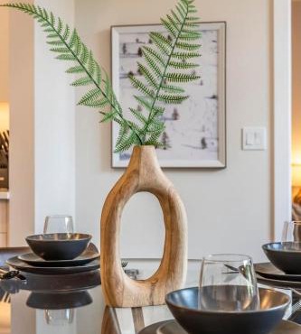 Apres Ski, DT, MtnView, TopFloor, AC, Sleeps 6