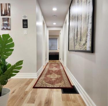 The Serene Haven Modern 2 Queen Bed Full Apartment