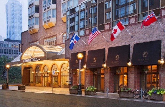 DoubleTree by Hilton Toronto Downtown